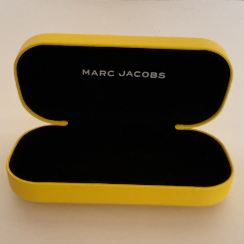 Marc Jacobs yellow clamshell glasses case NWOT